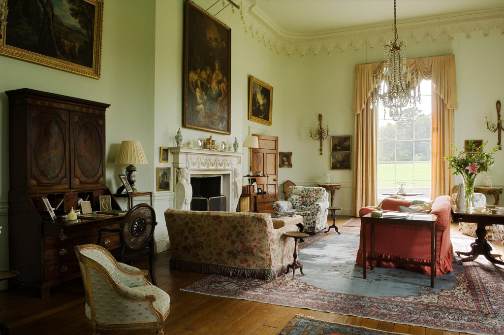 Старинный замок Ballinlough