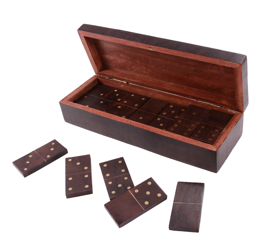 Набор домино в деревянной шкатулке