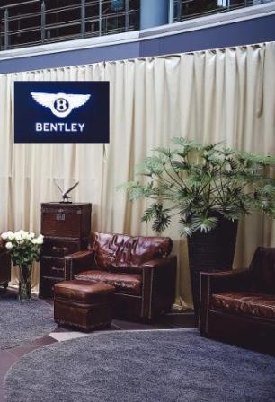 Fabian Smith на Bentley Flying Spur 