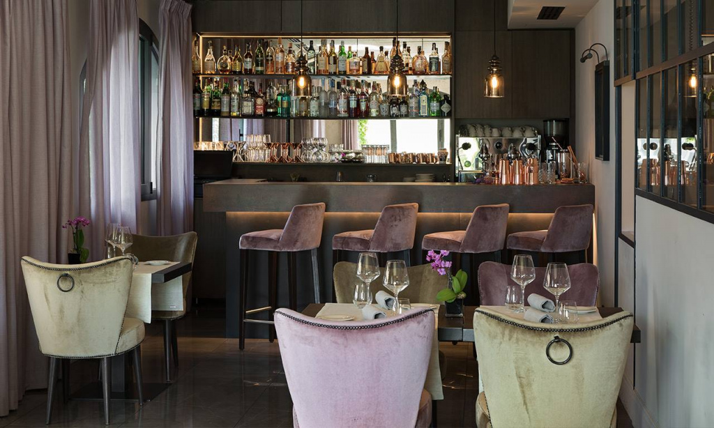Интерьер отеля Filario Hotel & Residences
